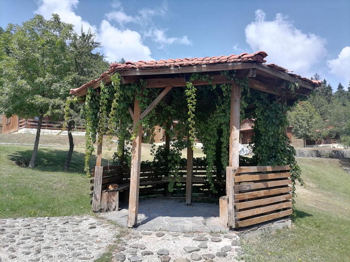 Livadaki Village Megali Kapsi Exterior foto
